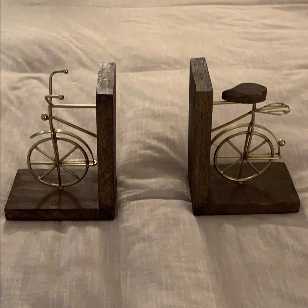 Threshold Book Ends